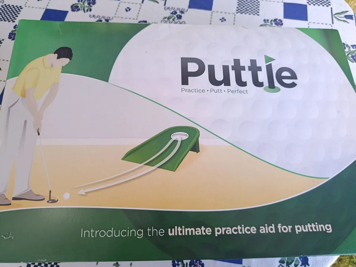 Puttie Golf Putting Game with 10 Foot Mat - Brand - Image 1