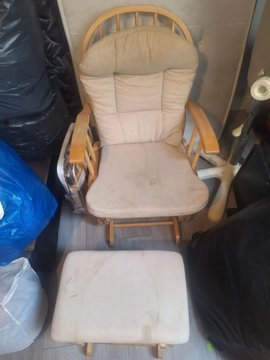 Rocking chair / feeding chair
