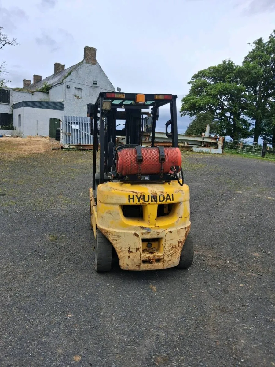 fork lift - Image 1