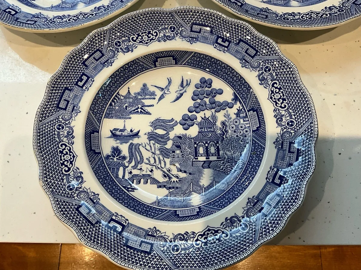 Set of 3 Willow Pattern Dishes - Image 2