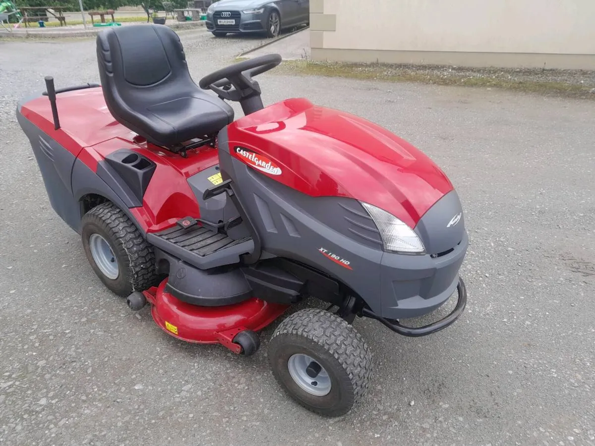 Ride on mower - Image 2