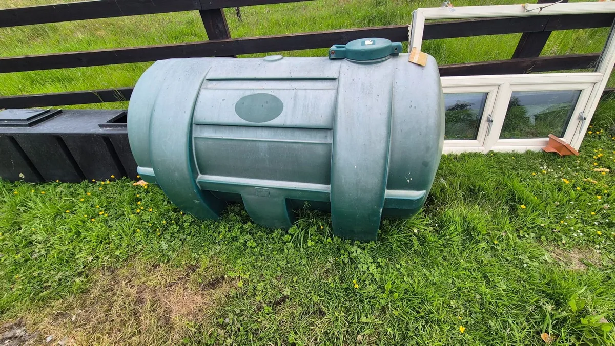 Oil tank - Image 2
