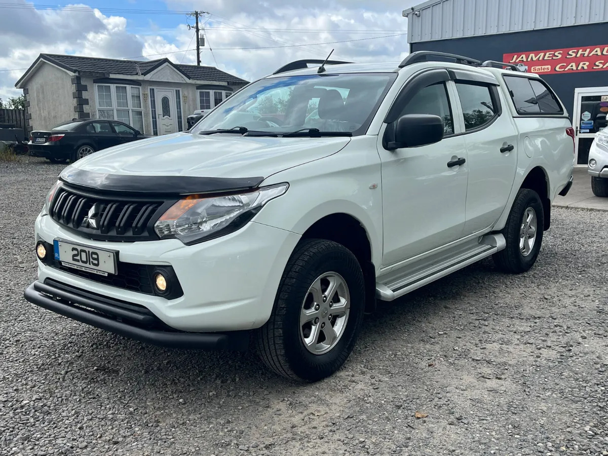2019 MITSUBISHI L200 2.4 6 SPEED MANUAL - Image 3
