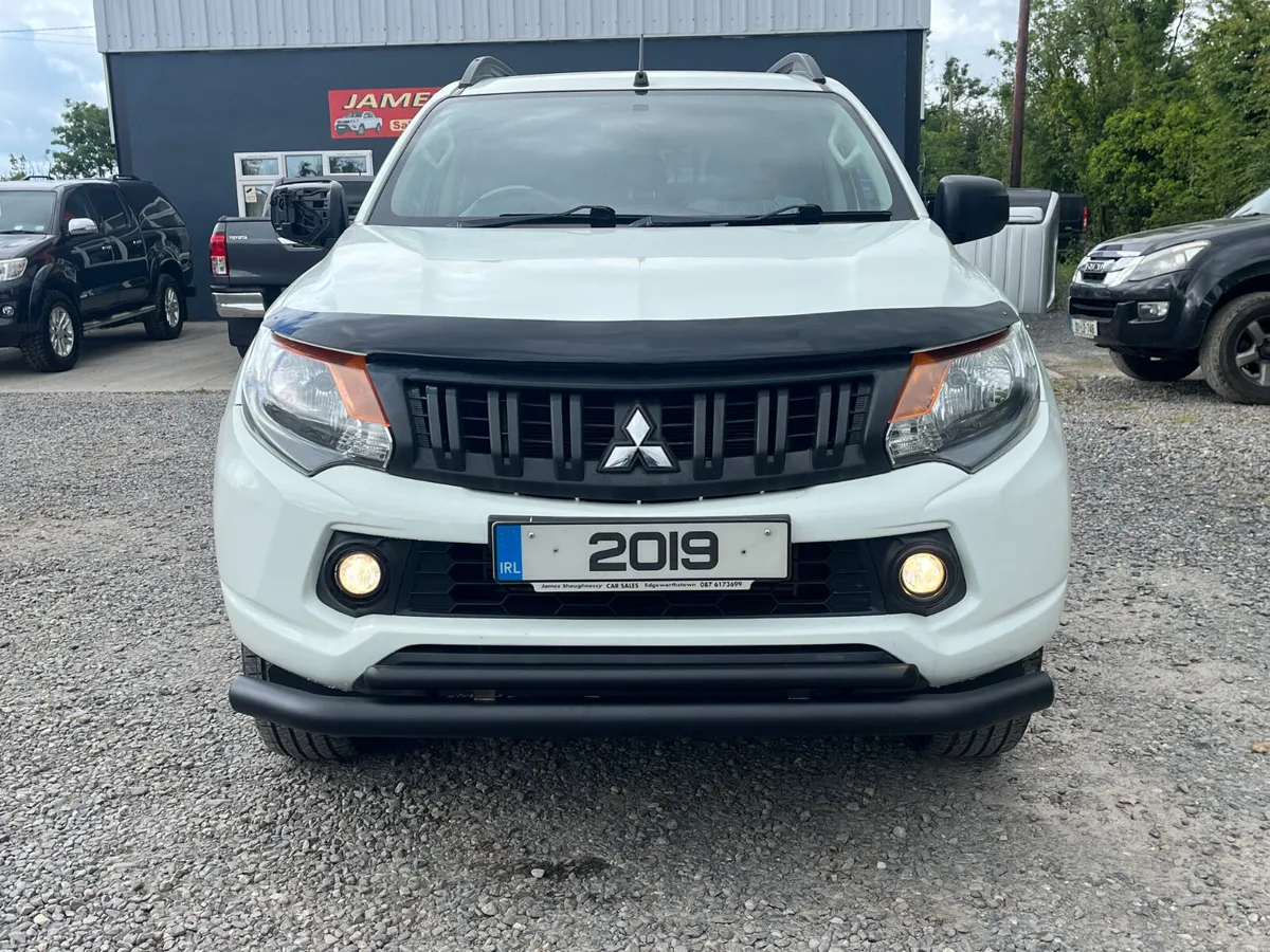2019 MITSUBISHI L200 2.4 6 SPEED MANUAL - Image 2