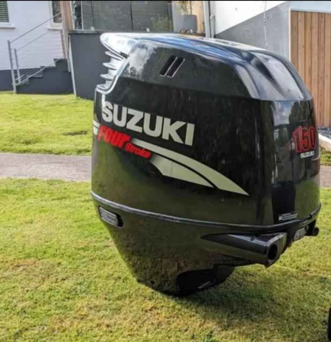 Suzuki DF150 / DF175 engine covers / cowlings - Image 1