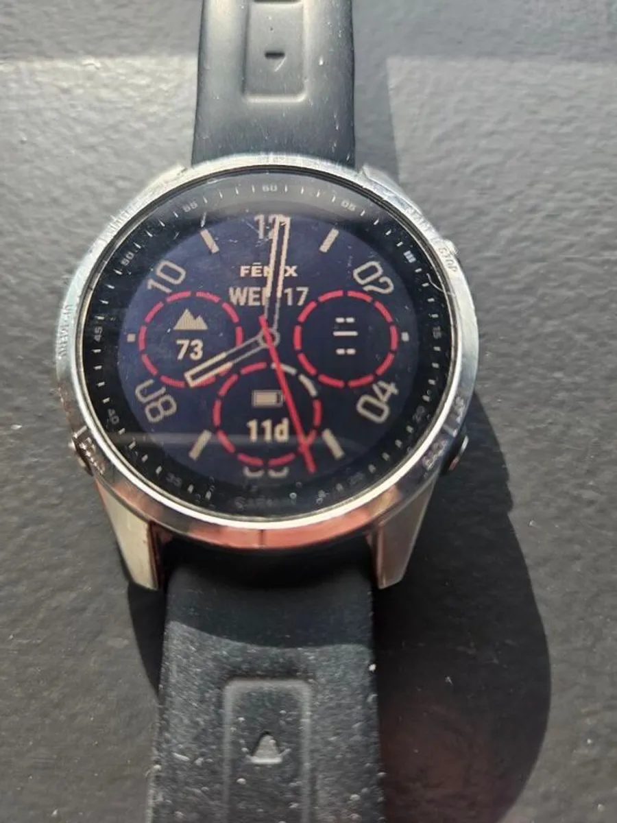 Garmin Fenix 7s Silver and Black with Warranty - Image 1
