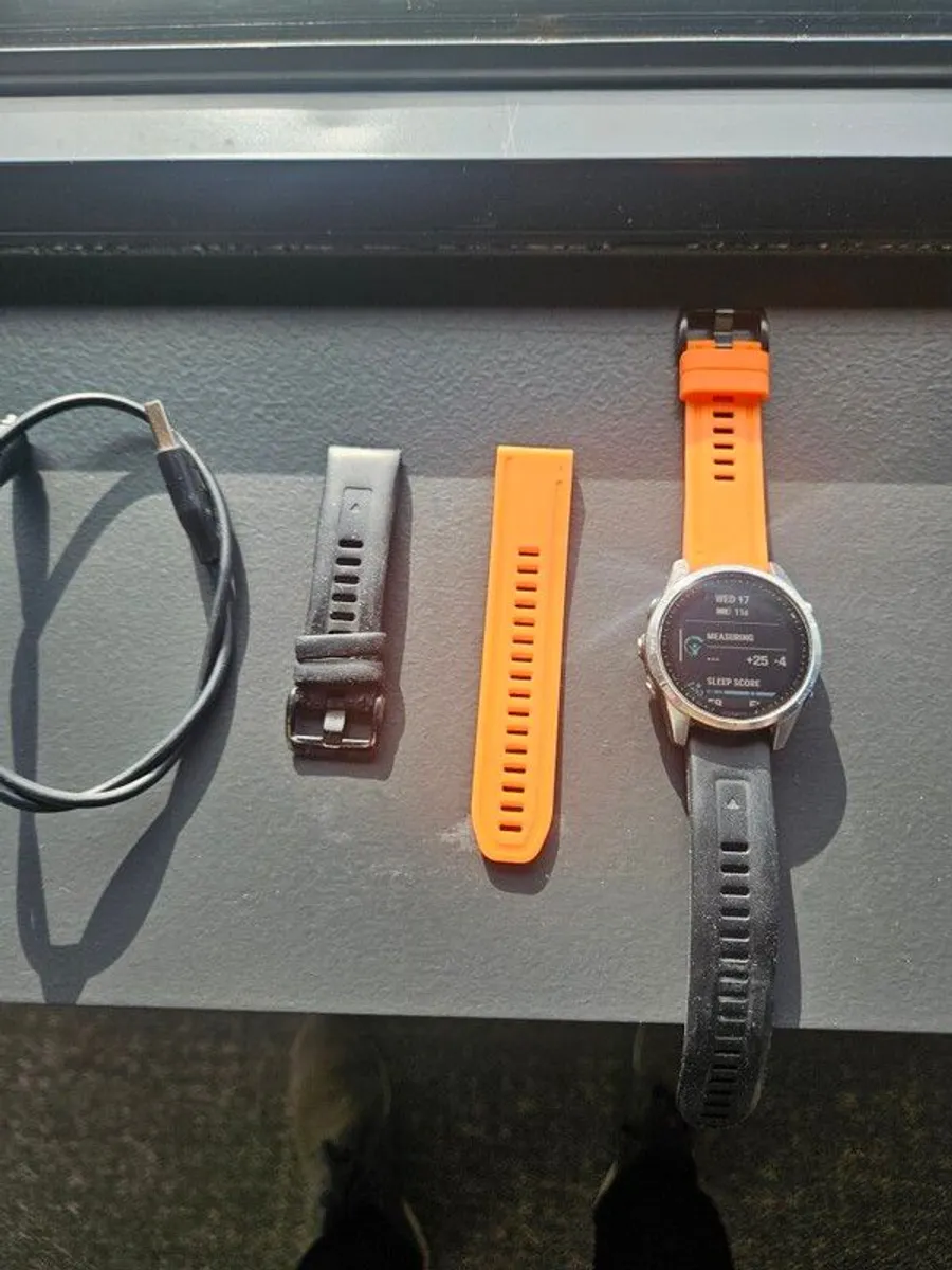 Garmin Fenix 7s Silver and Black with Warranty - Image 2