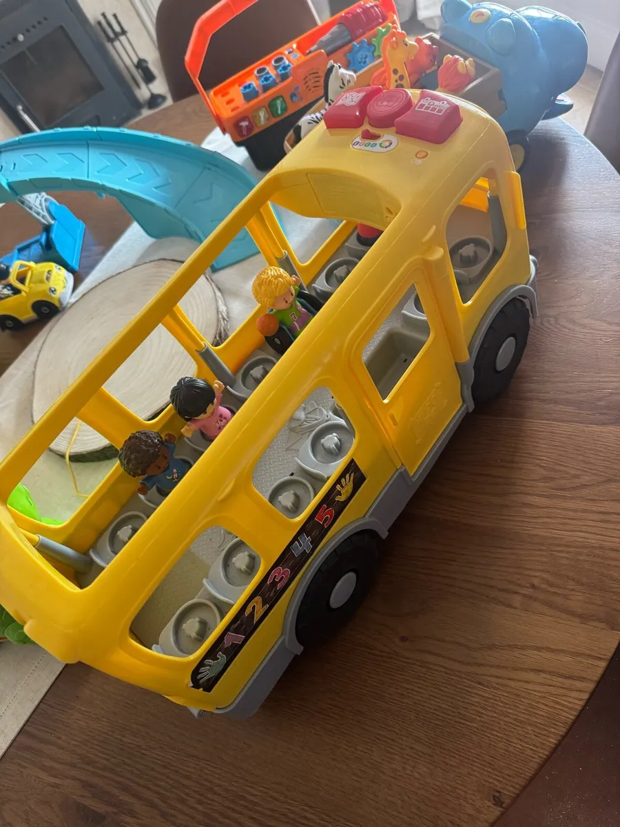 Toys - Image 3