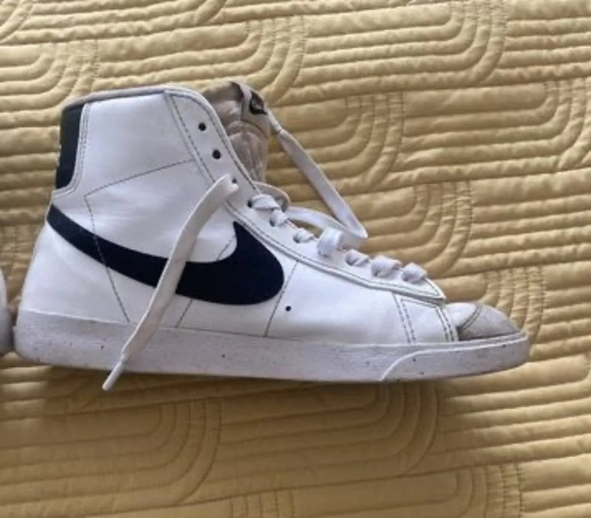 Nike Blazers Size 8 UK - Image 4