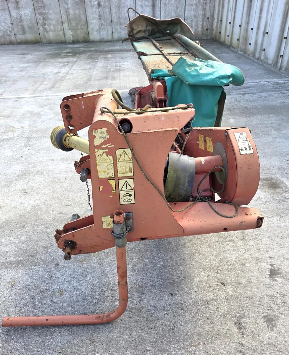 KVERNELAND 8FT DISC MOWER - Image 1