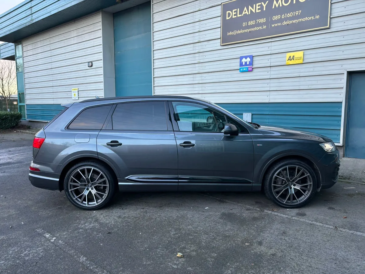 192 Audi Q7 N1 2 Seat Commercial Van - Image 4