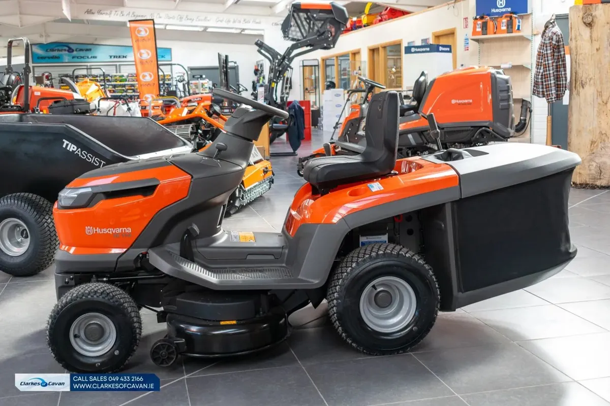Husqvarna TC 114 Ride-On Lawnmower - Image 3