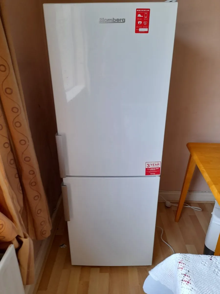 Fridge freezer