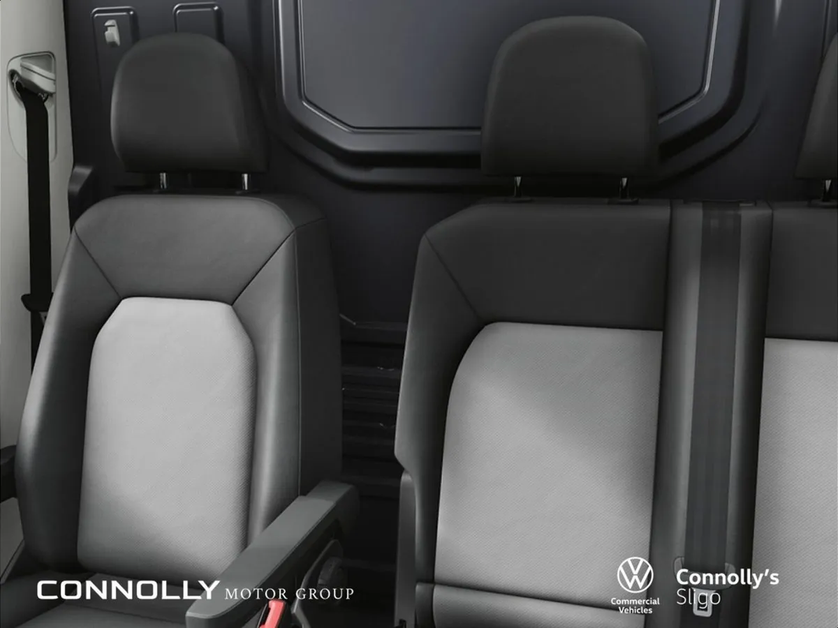 Volkswagen Crafter **4 Motion** in Stock Highline - Image 4