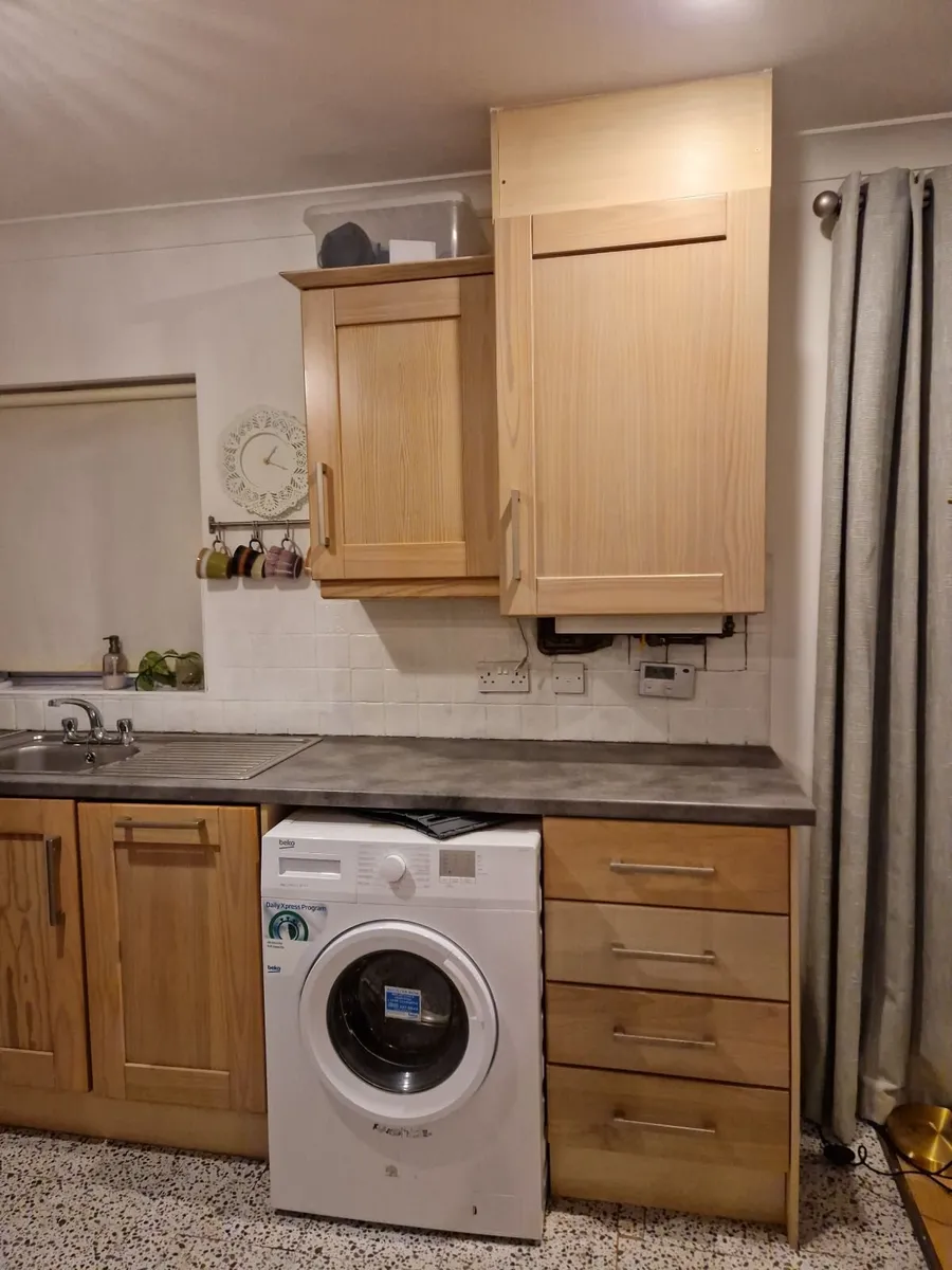 Kitchen units - Image 3