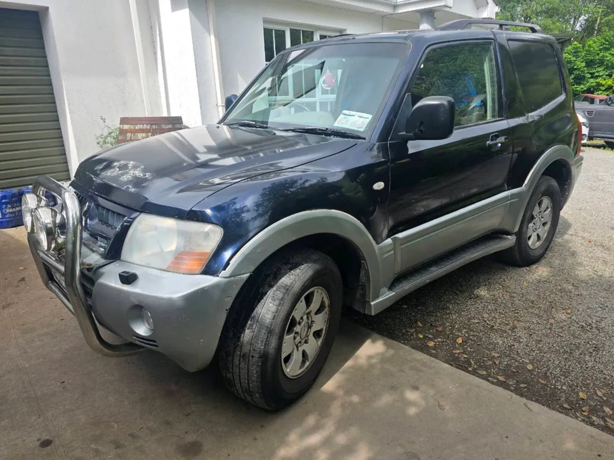 Mitsubishi Pajero 3.2 CVRT 06/27 - Image 2