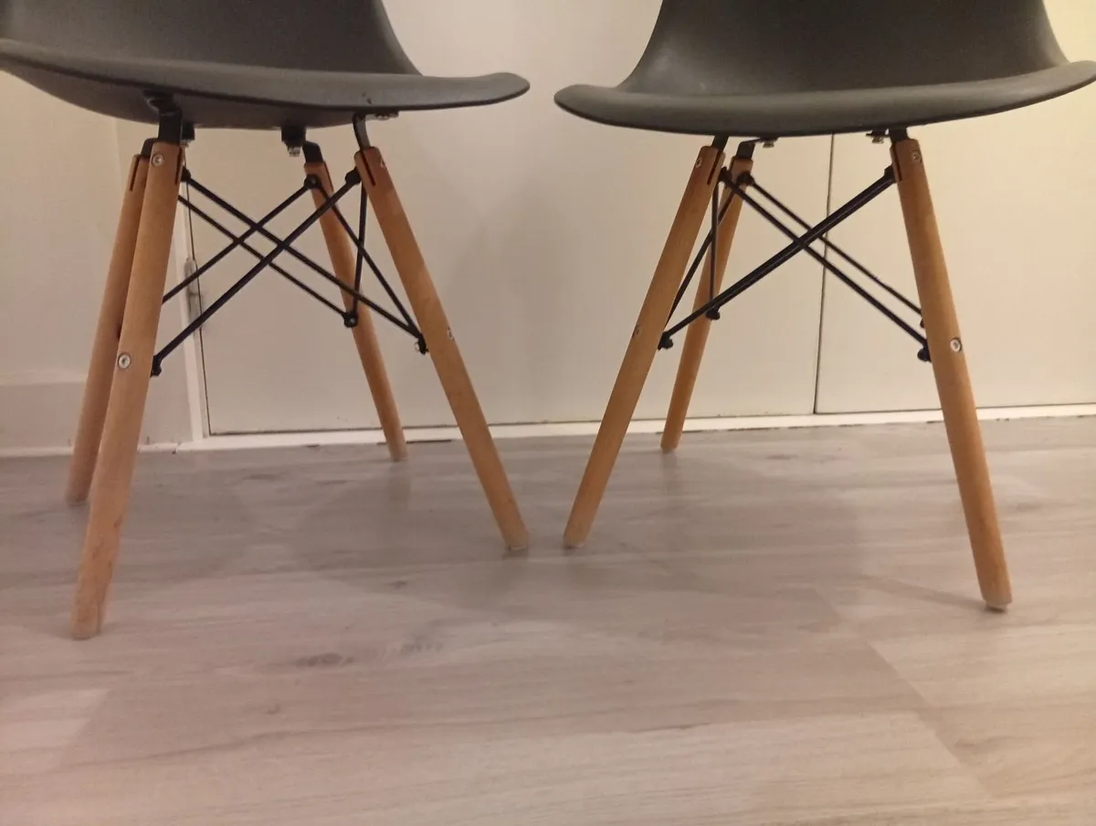 Quality Sturdy Kitchen Dining chairs set - Image 4