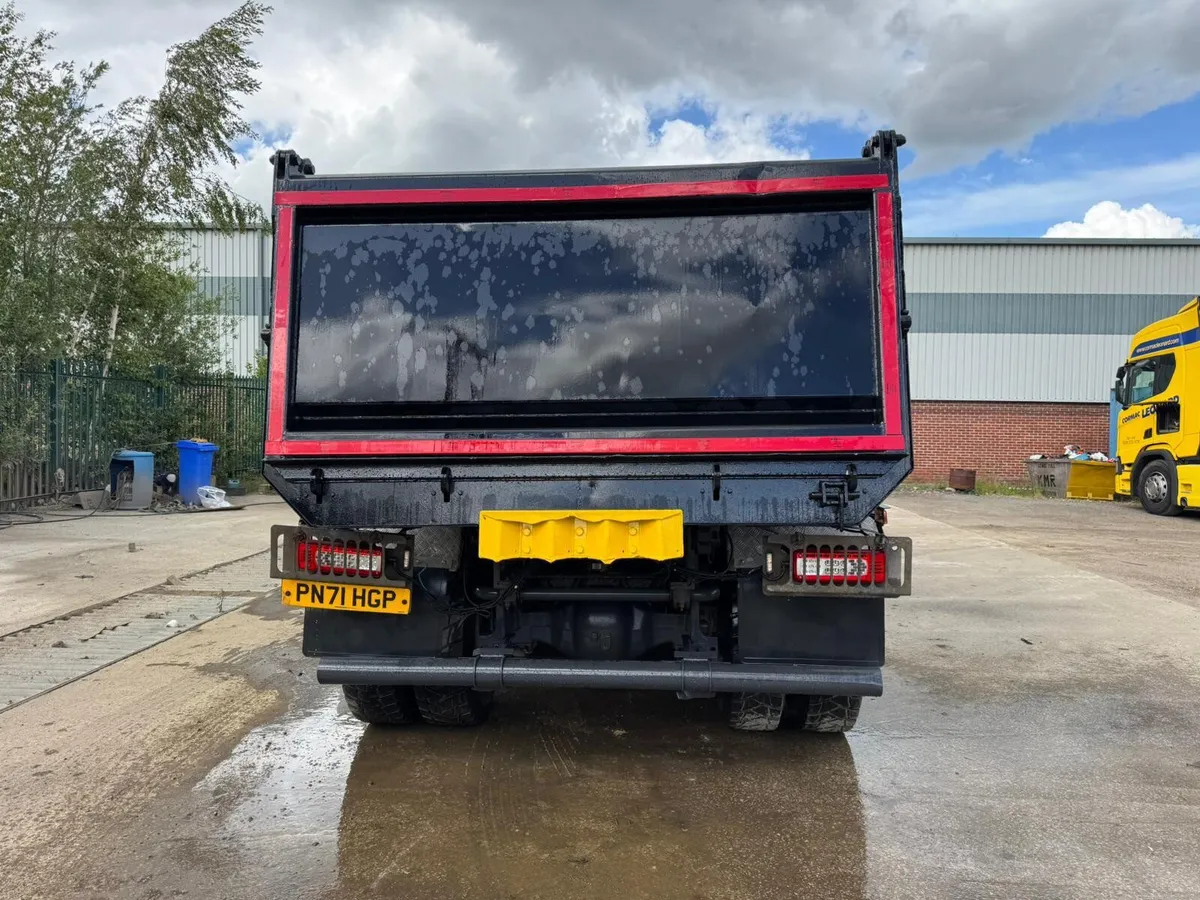 2021 Volvo FMX420 8x4 Steel Tipper - Image 4