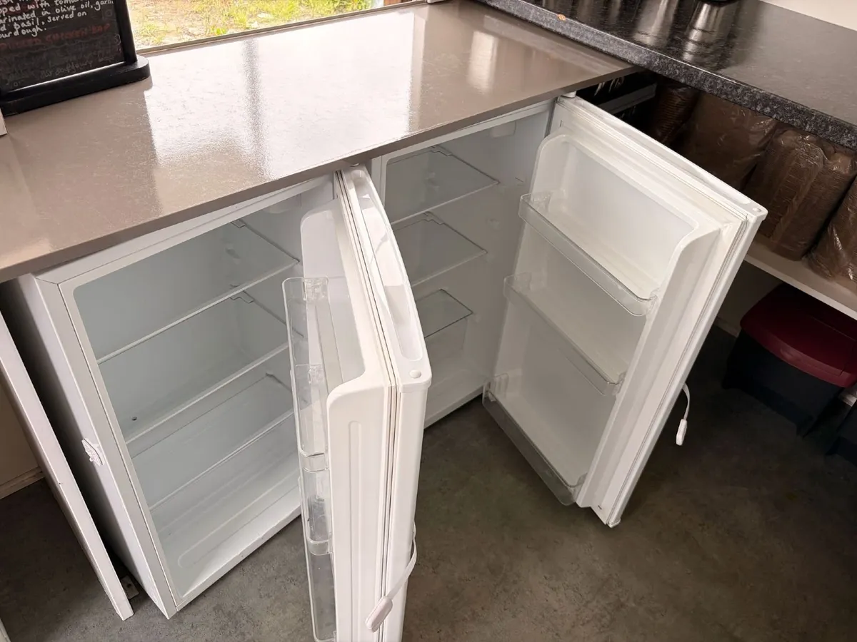 Premium Turnkey Food Trailer – Fully Equipped - Image 2