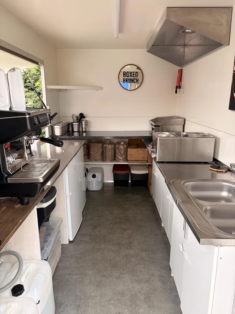 Premium Turnkey Food Trailer – Fully Equipped - Image 3