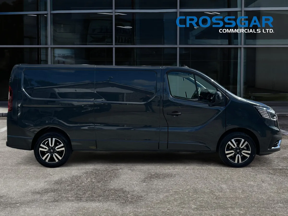 2026 TRAFIC SPORT LWB AUTO 170 HP NO IMPORT TARIFF - Image 4
