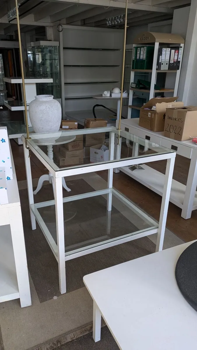 Shop display unit - Image 1