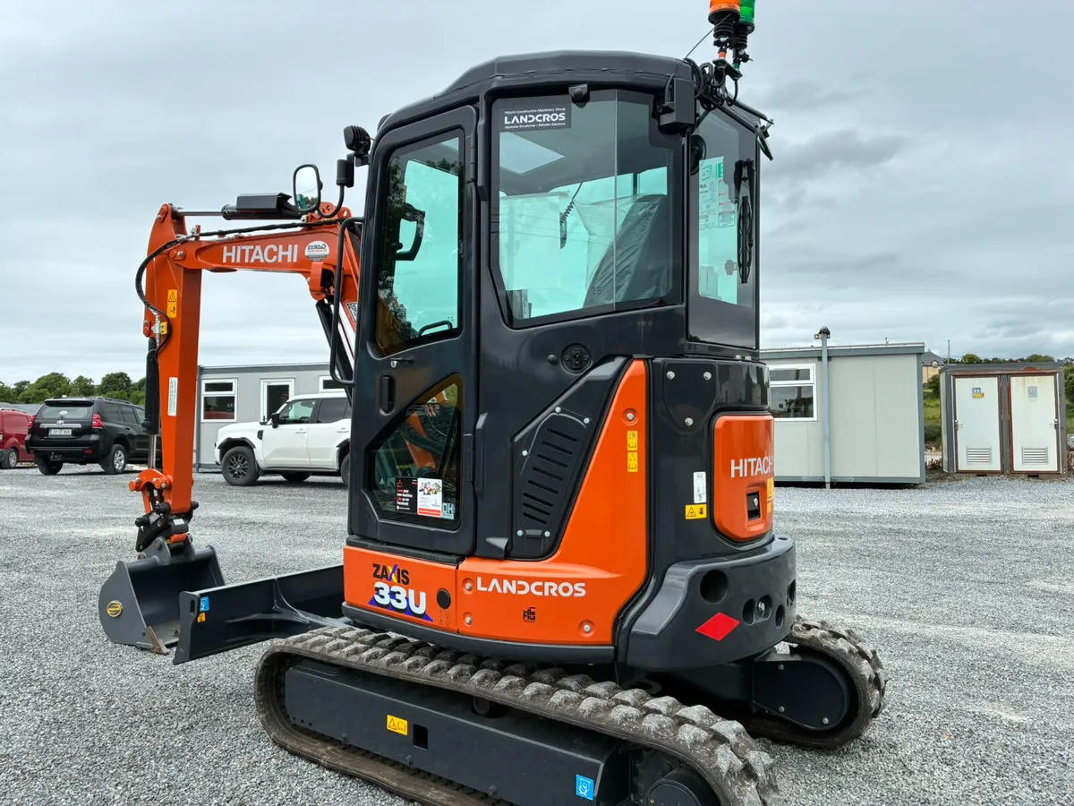 Hitachi  ZX33U-6 - Image 2