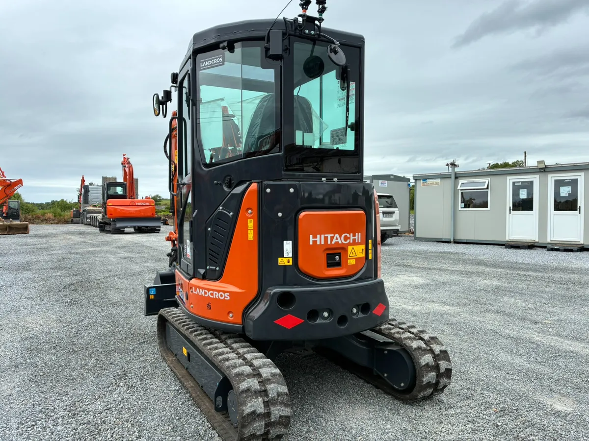 Hitachi  ZX33U-6 - Image 3