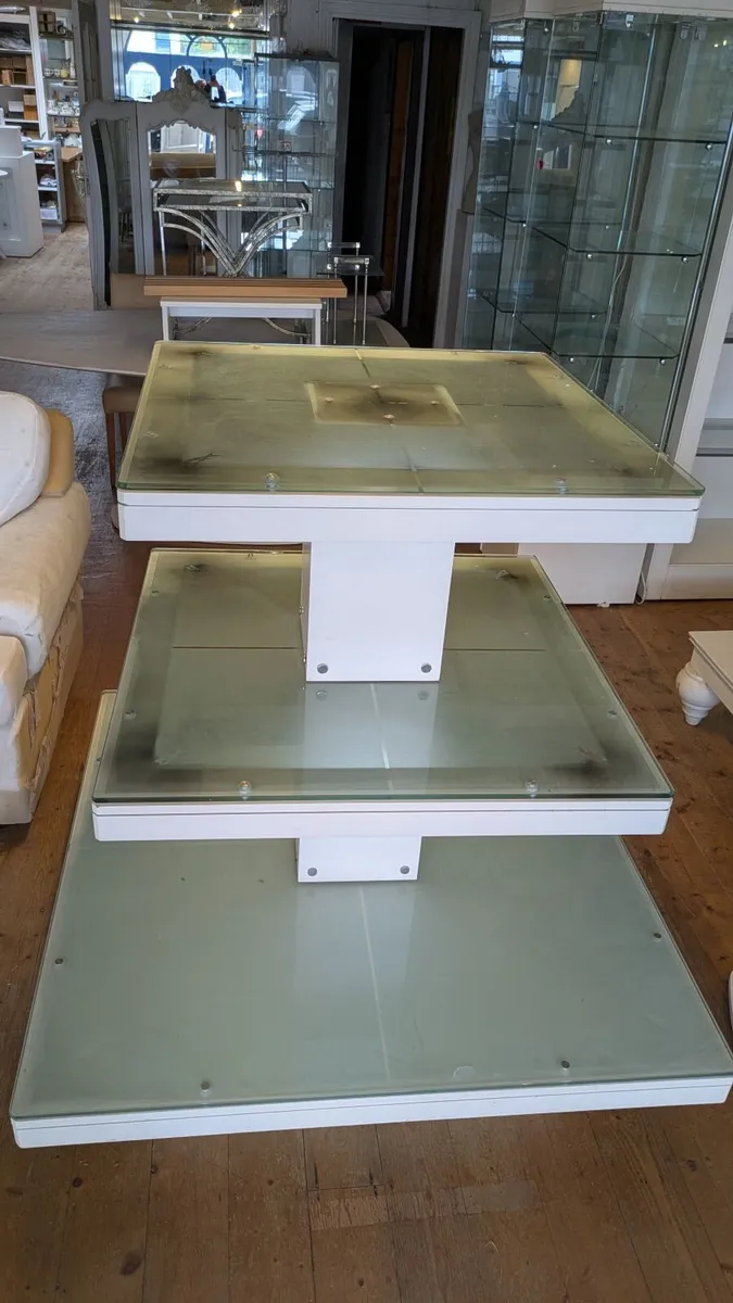 Shop display unit - Image 1