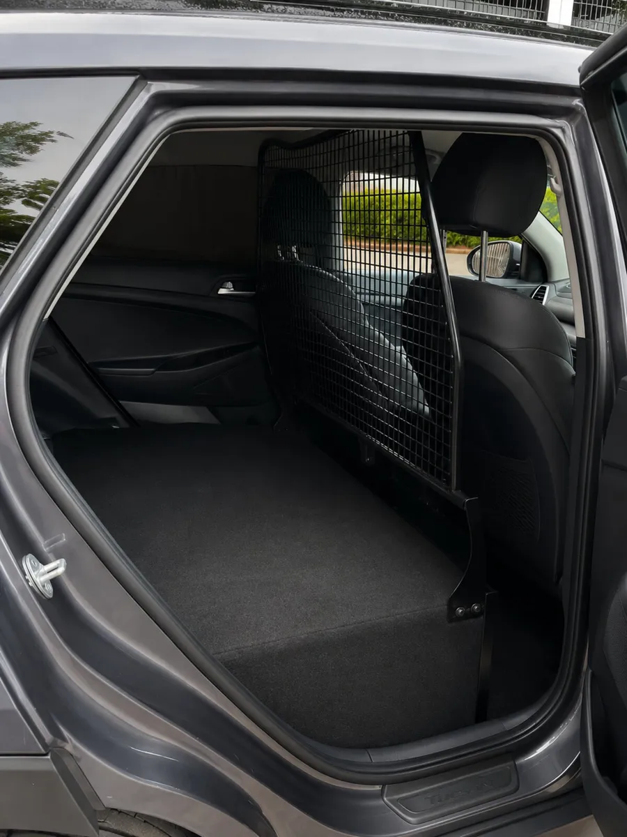2020 Hyundai Tucson Commercial - Image 3