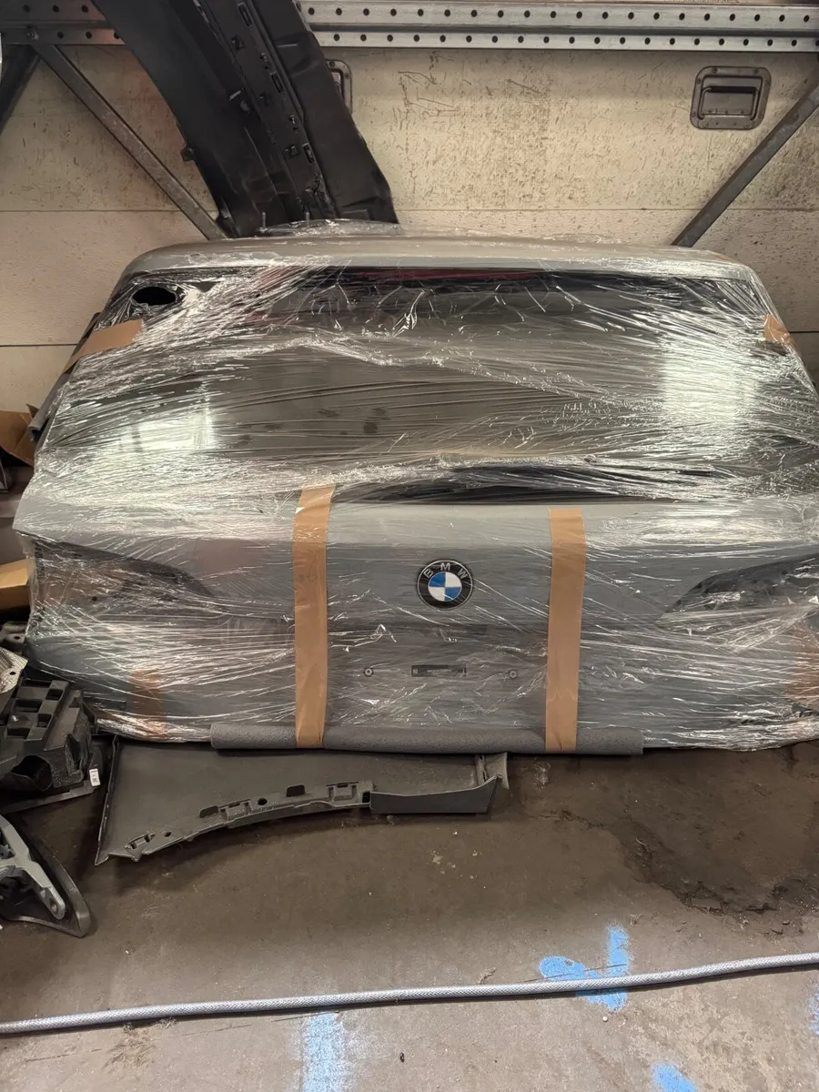 BMW M50 2023 boot lid