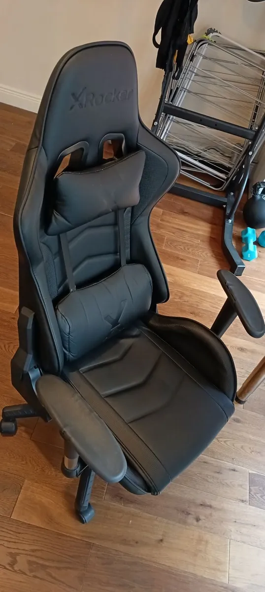 Gaming chair - Image 1