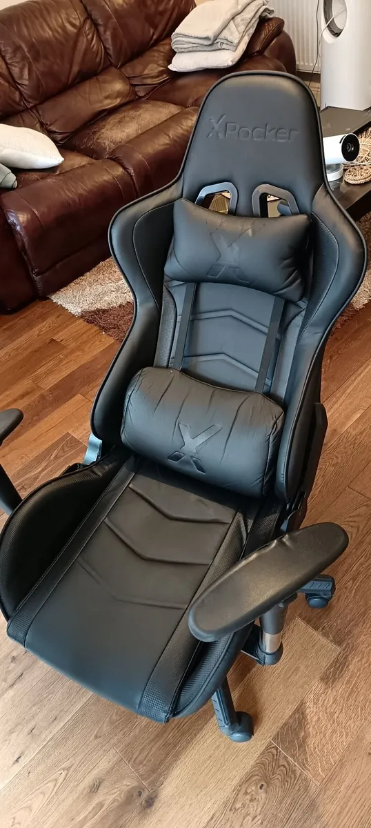 Gaming chair - Image 4