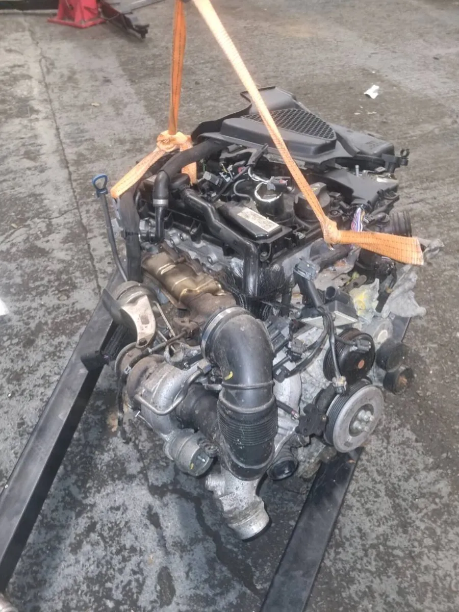 Mercedes 2.1 om651 twin turbo engine - Image 1