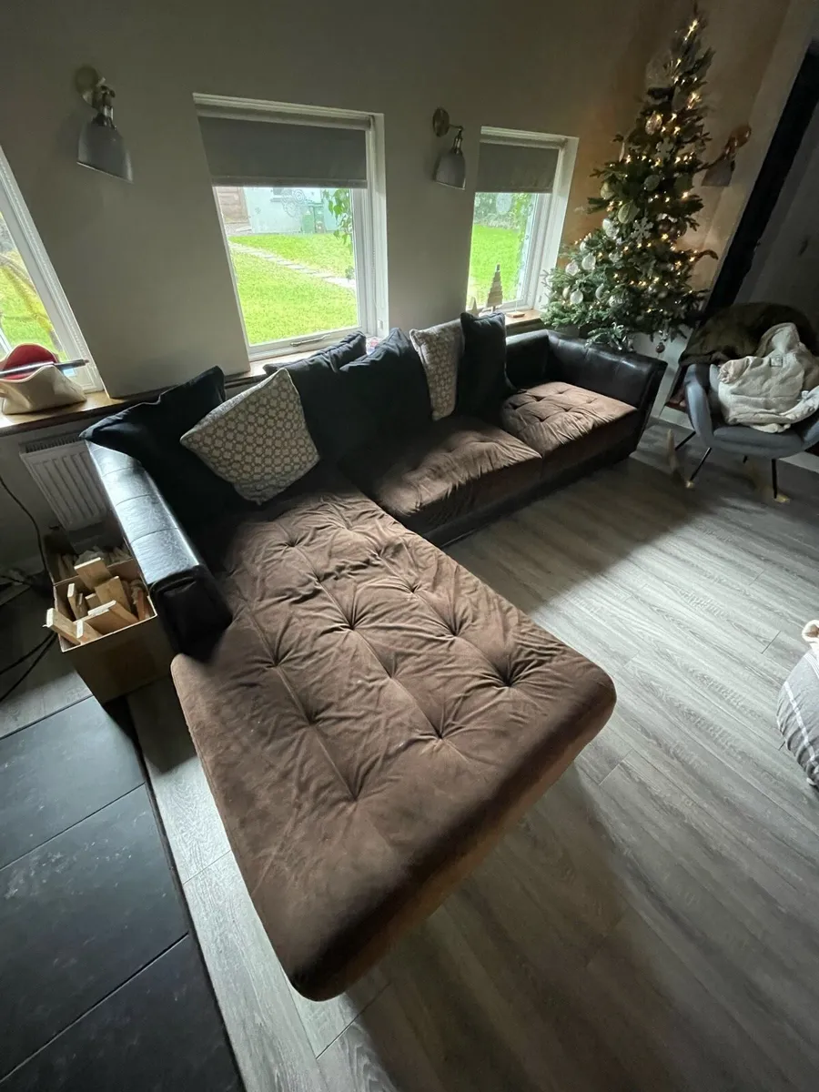 Couch - Image 1