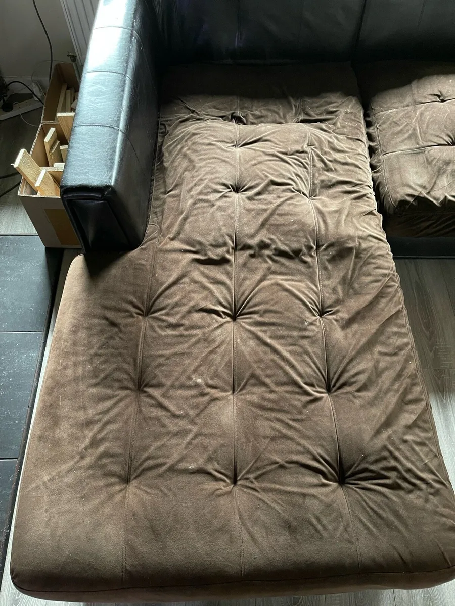 Couch - Image 2