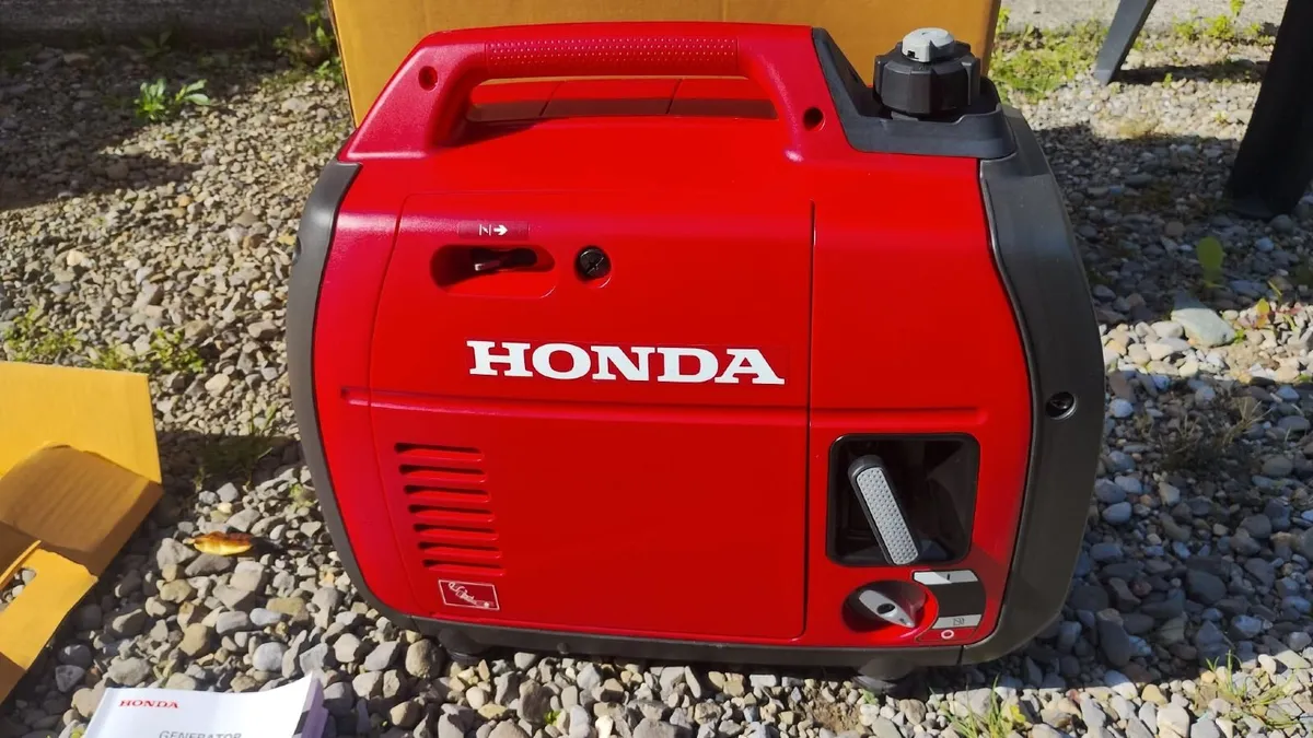 Honda EU22i Petrol Generator - Image 3