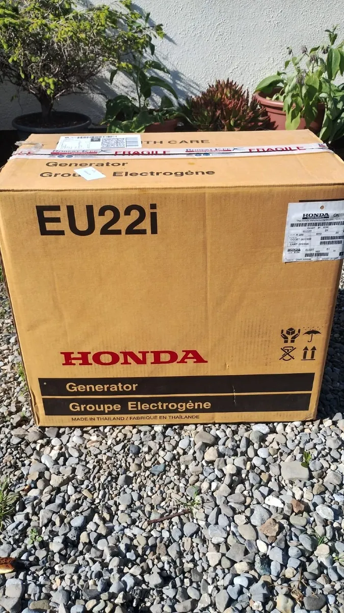 Honda EU22i Petrol Generator - Image 2