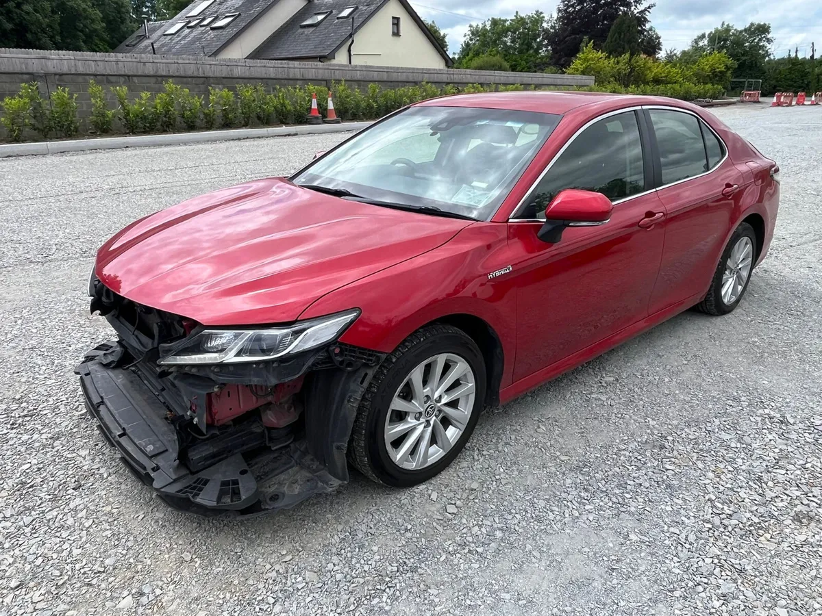 Toyota Camry 2022 very light damage - Image 3