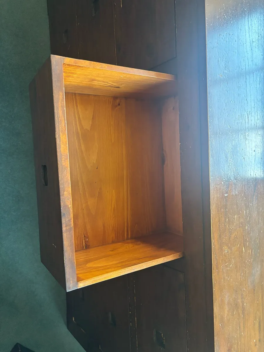 Dressing table, lockers and large mirror - Image 2