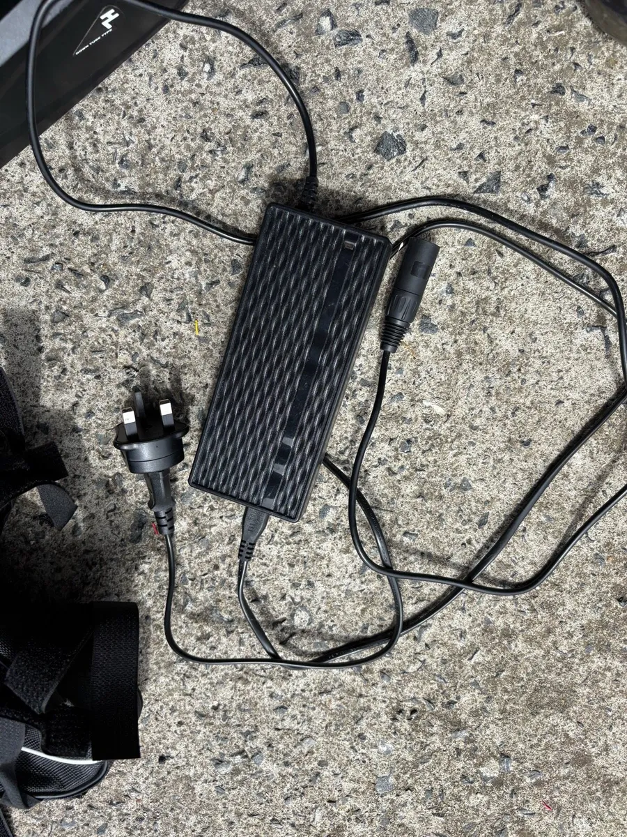 48V 13amp Varstrom battery - Image 3