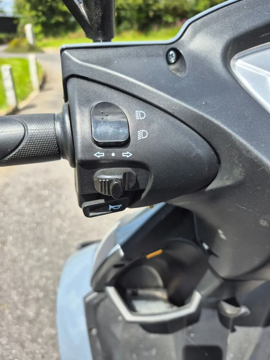 Mobility scooter - Image 2