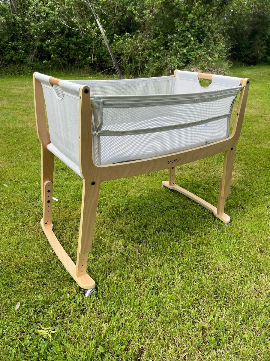Baby bed - Image 1