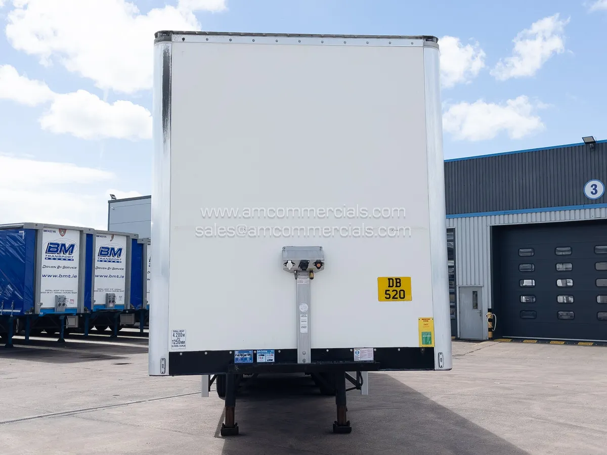 2021 MONTRACON BOX TRI AXLE TRAILER - Image 2
