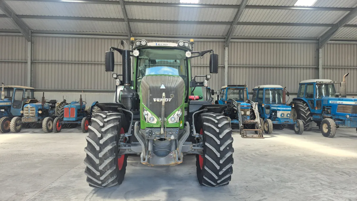 Fendt 824 - Image 2