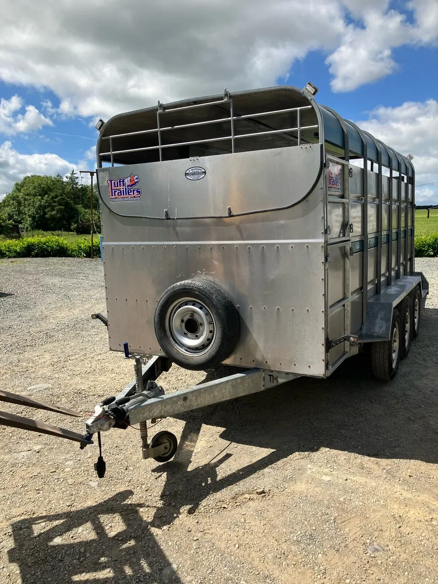 Trailers - Image 2