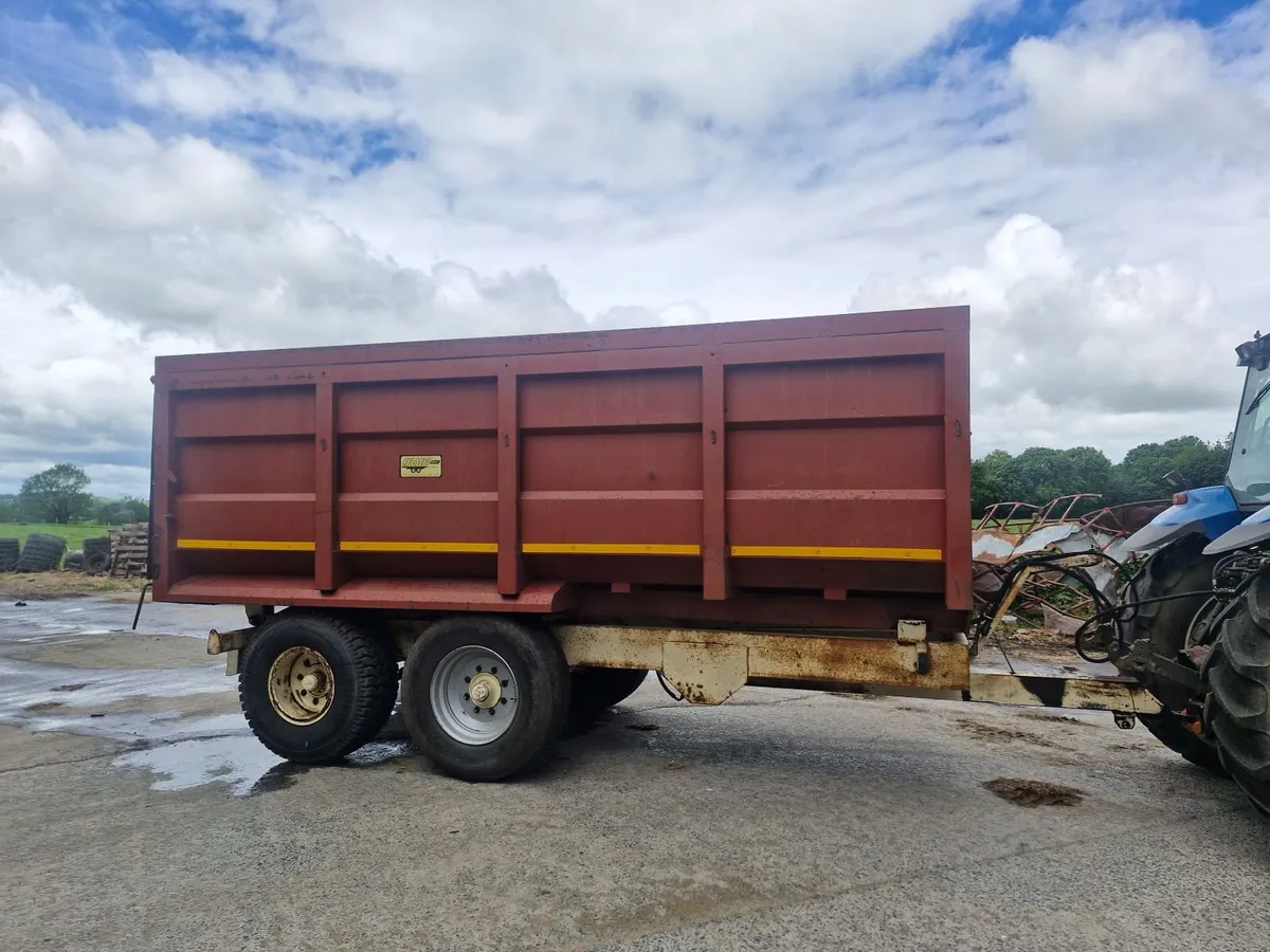 Grain trailer - Image 1