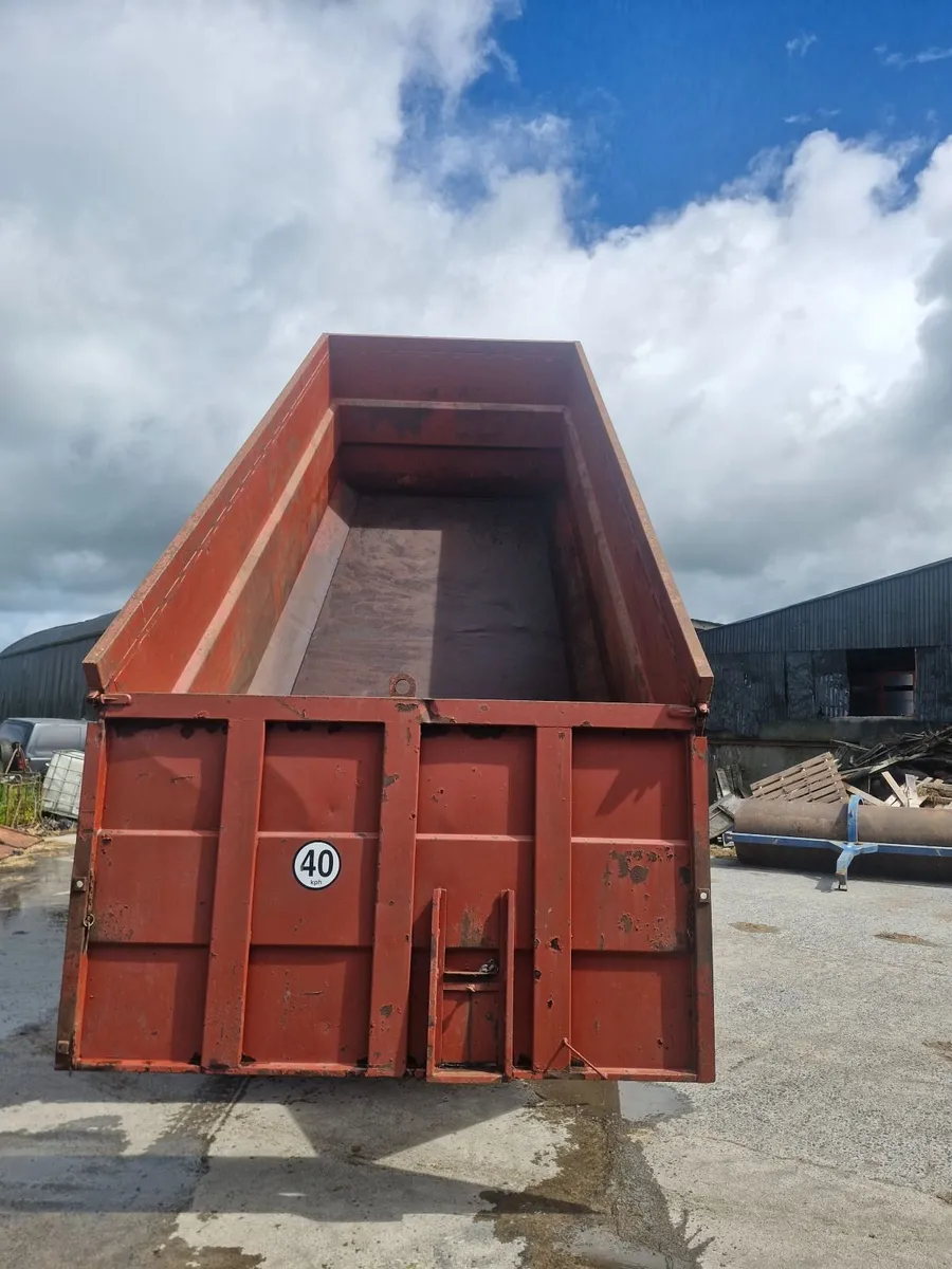Grain trailer - Image 2