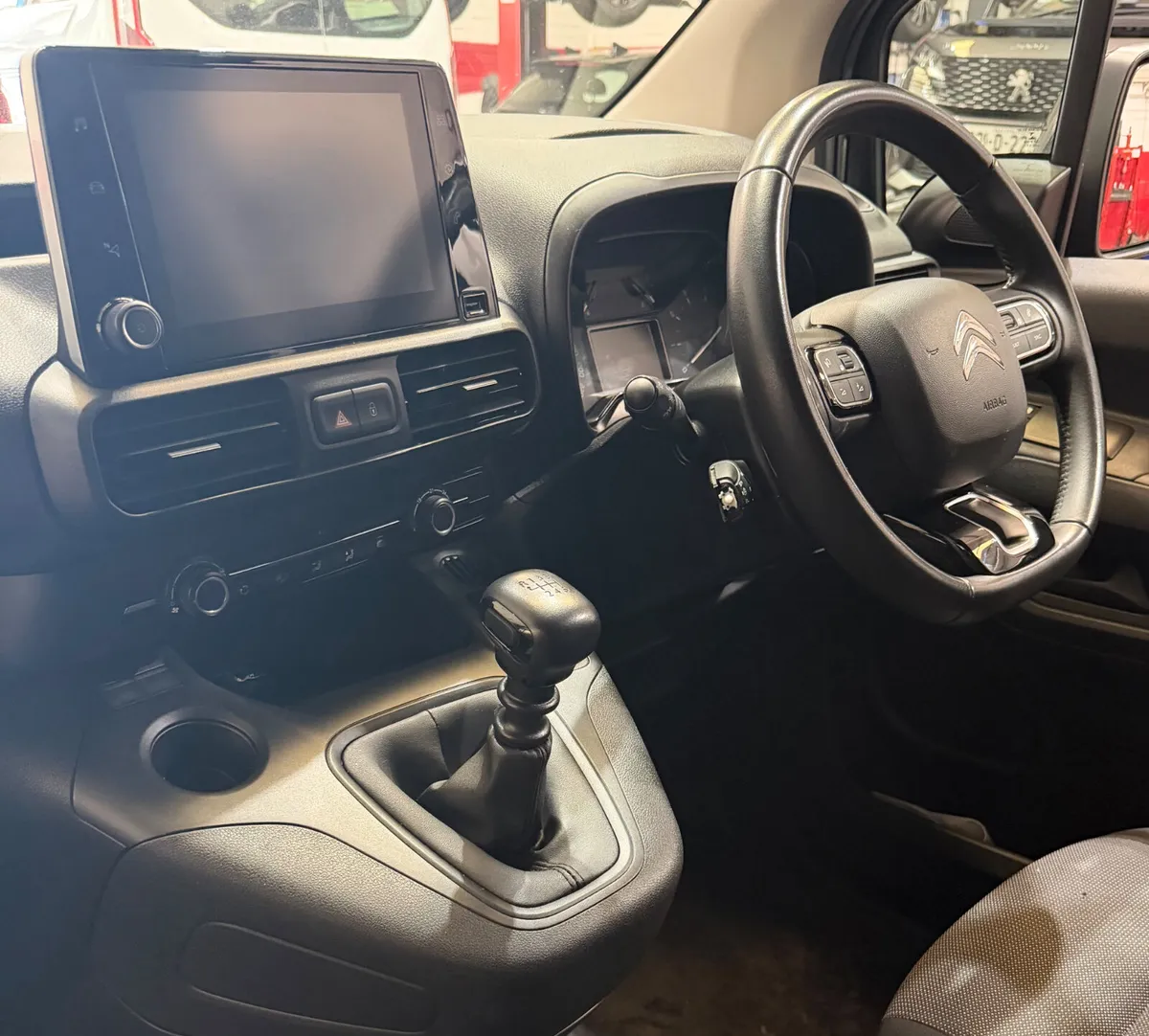 2022  Berlingo LWB 50k Klms Enterprise Vision - Image 4
