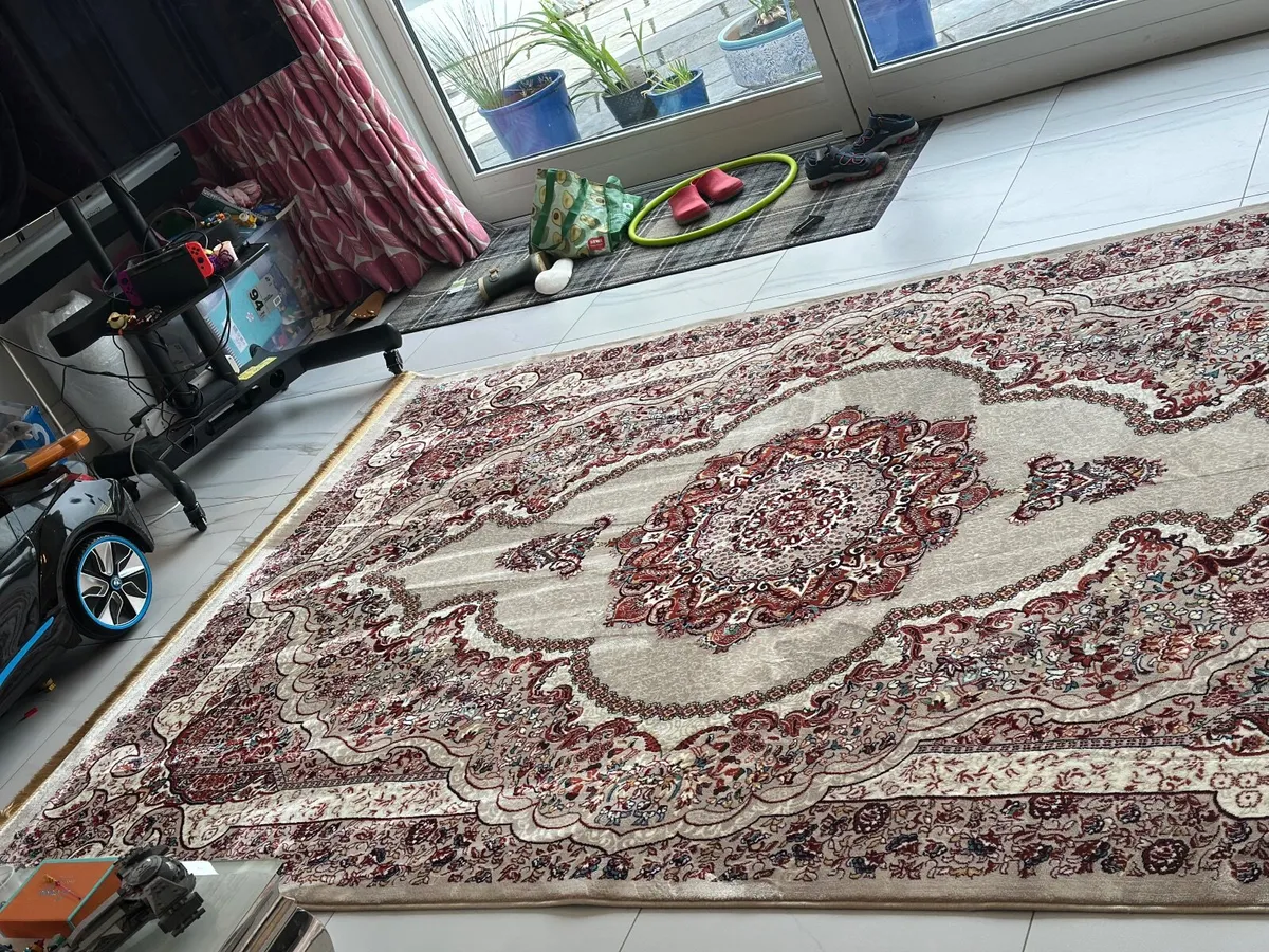 Persian-Style Rug – Cream & Red, Brand New Unused - Image 3